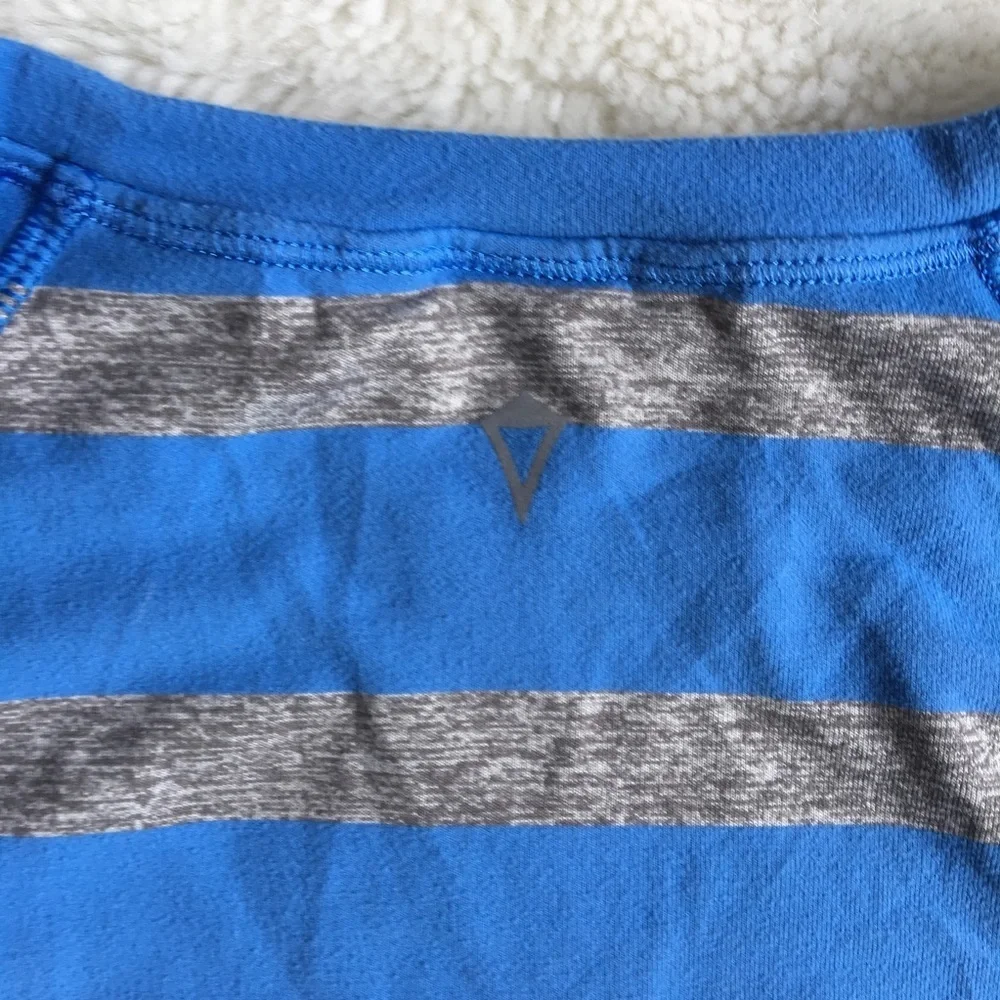 Ivivva by Lululemon Long Sleeve Blue Shirt Size 12